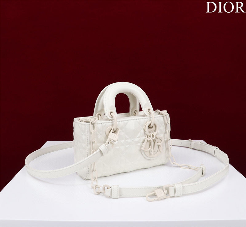 ELE - Dir Bags - 1673