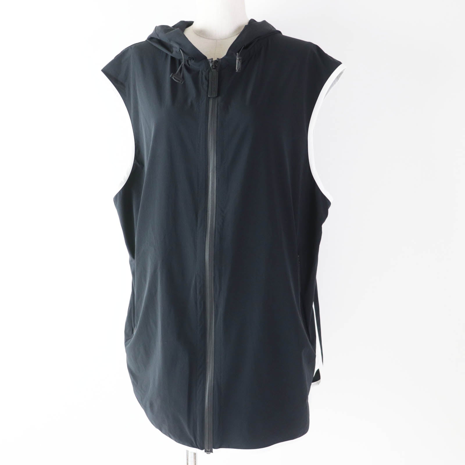 Christian Dior Hoodie 243G15A2260 Nylon Black White Sleeveless Technical Jersey Zip Hoodie DIOR VIBE XS