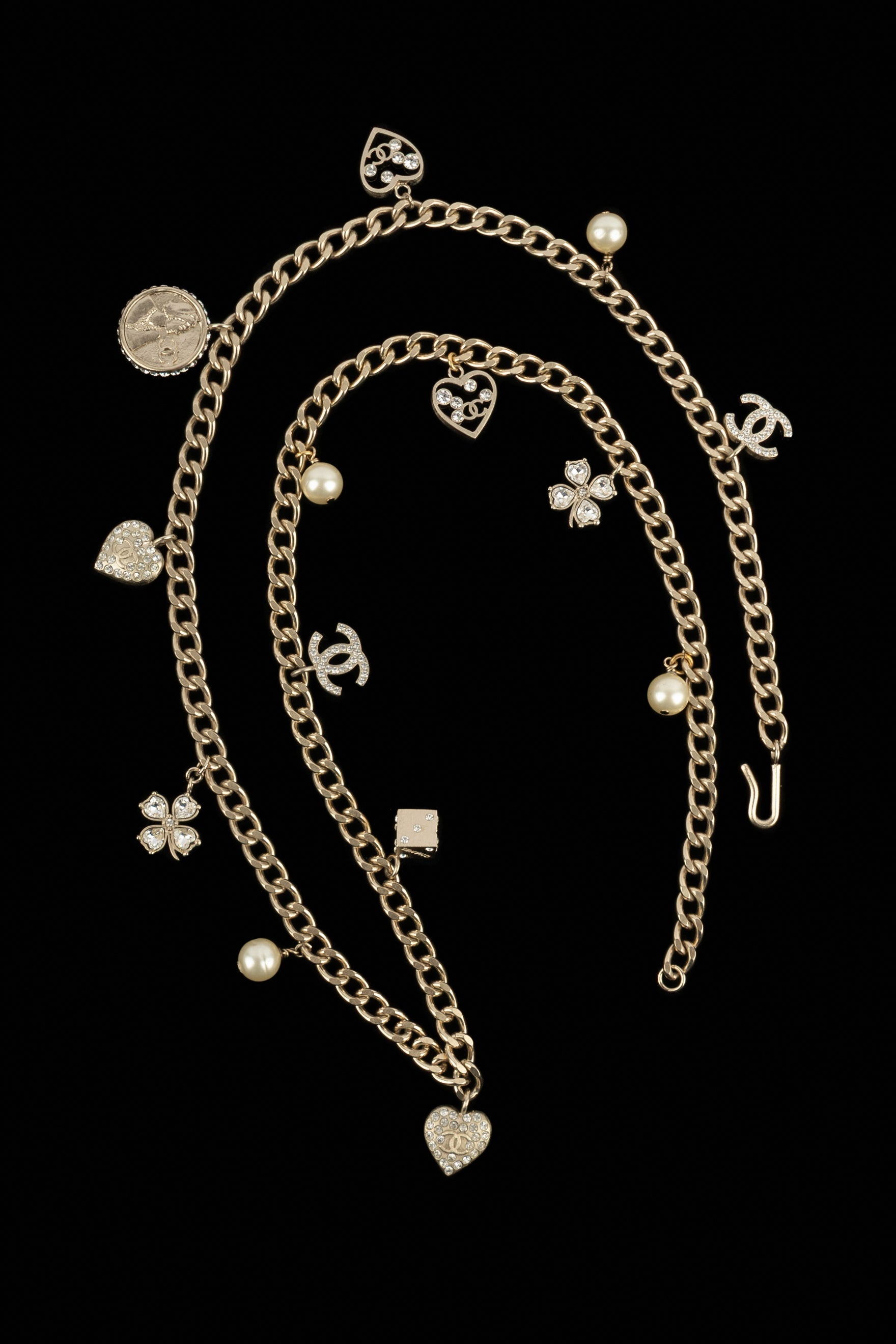 Collier charms Chanel