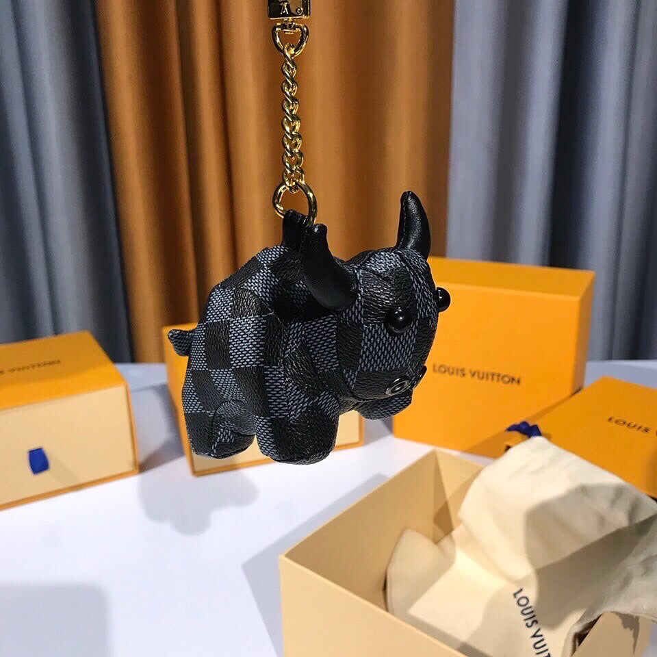 EN - Lux Keychains LUV 036