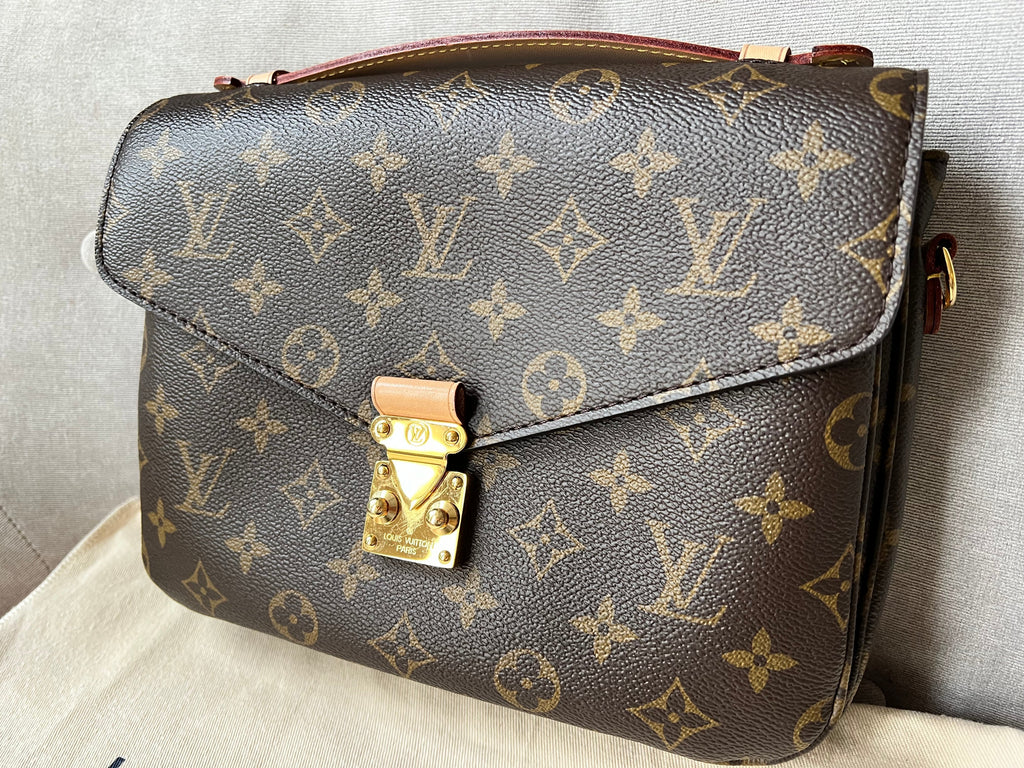 Louis Vuitton Pochette Metis Monogram (RRP £1,970)