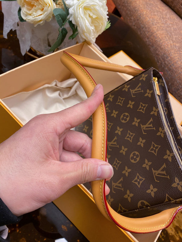 LOV2 Bags - Luxurious Bags  2616