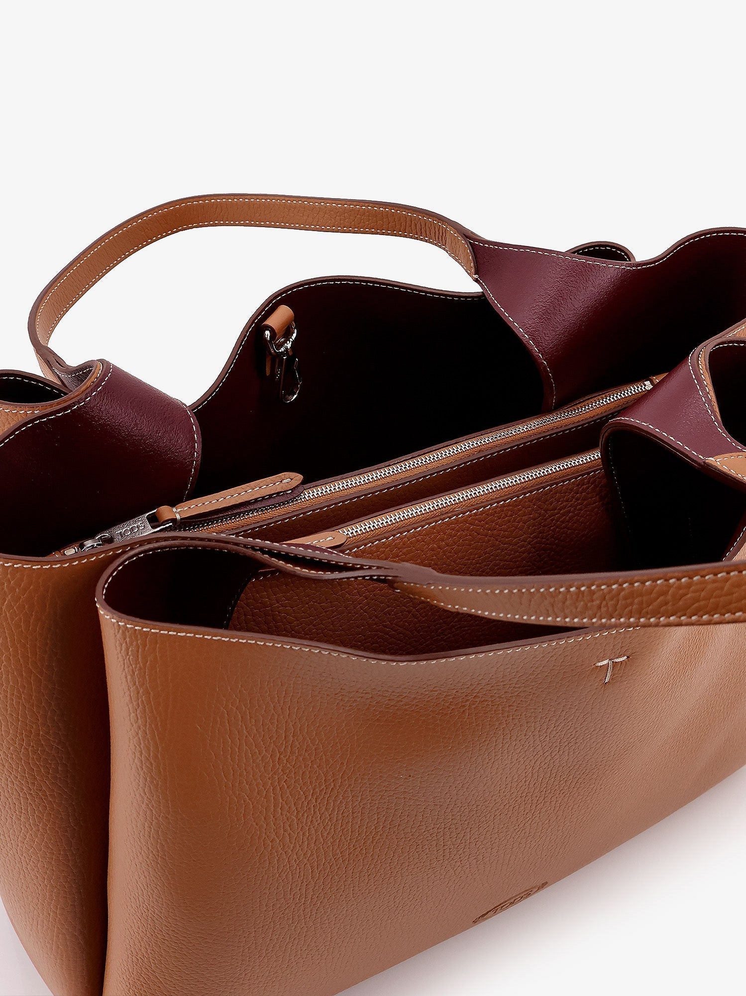 Tod's Woman Tod's Woman Beige Shoulder Bags