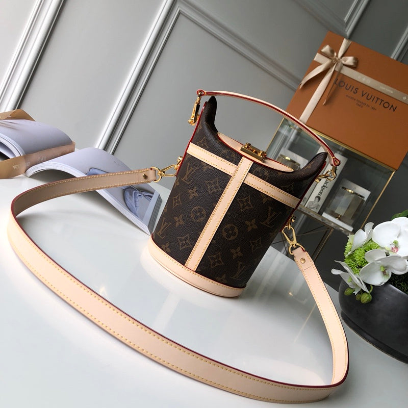 LOV2 Bags - Luxurious Bags  2602