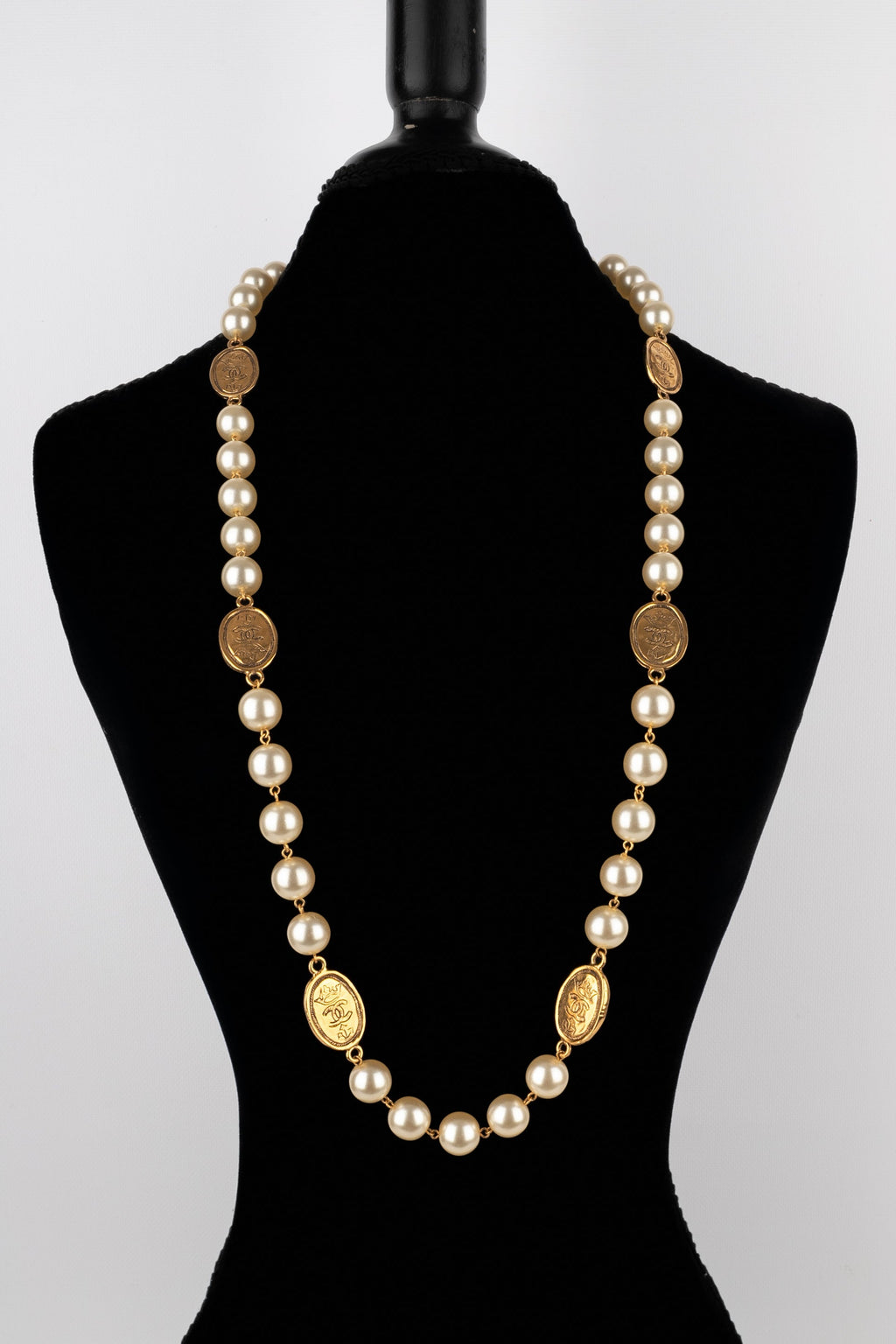 Collier Chanel 1990's
