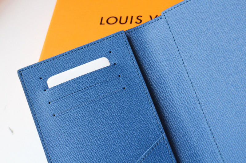 LOV2 Bags - Luxurious Bags  1613