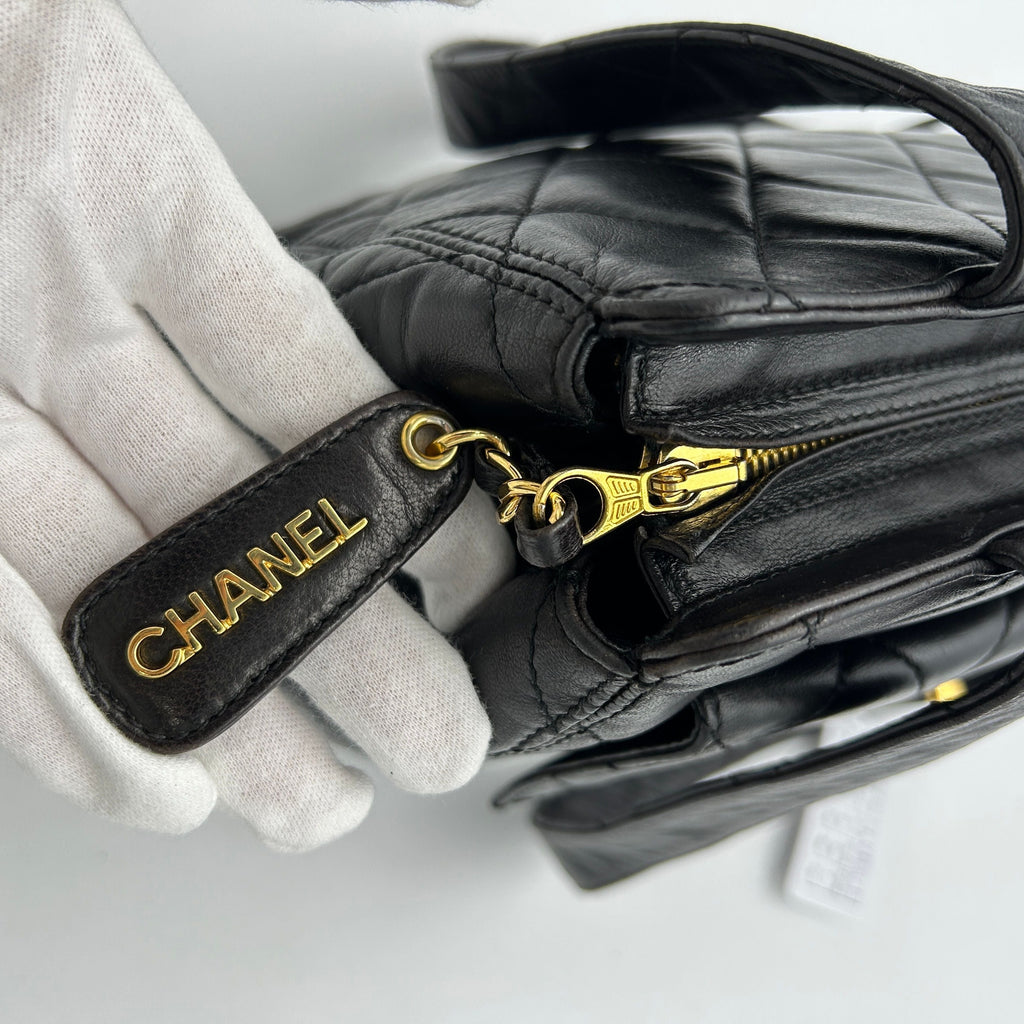 Chanel Vintage Quilted CC Pocket Tote - Black Totes, Handbags ch9993vf