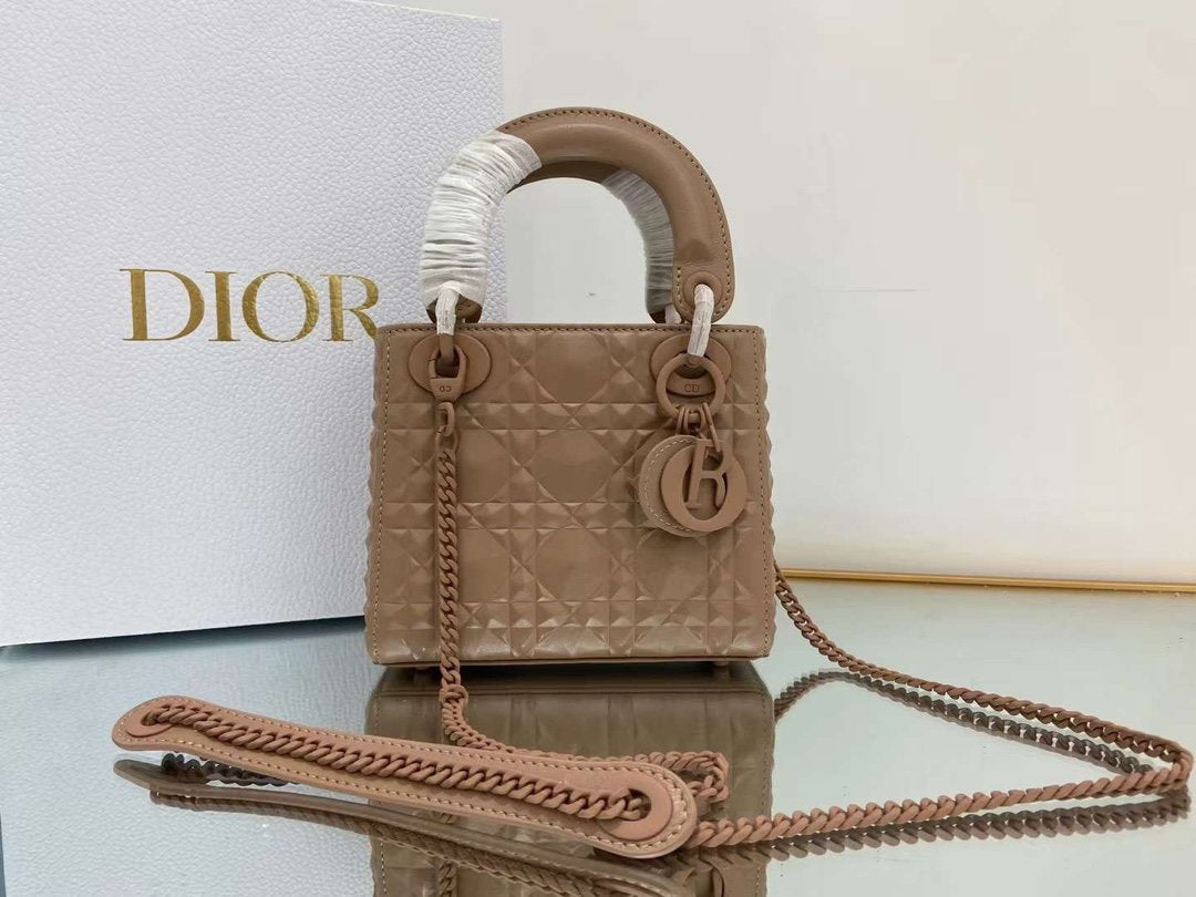 GLAMI Mini Lady Bag Cannage with Beaded Motif, Brown, For Women WomenÃ¢â‚¬â„¢s Handbags, Crossbody Bags, 18cm CD
