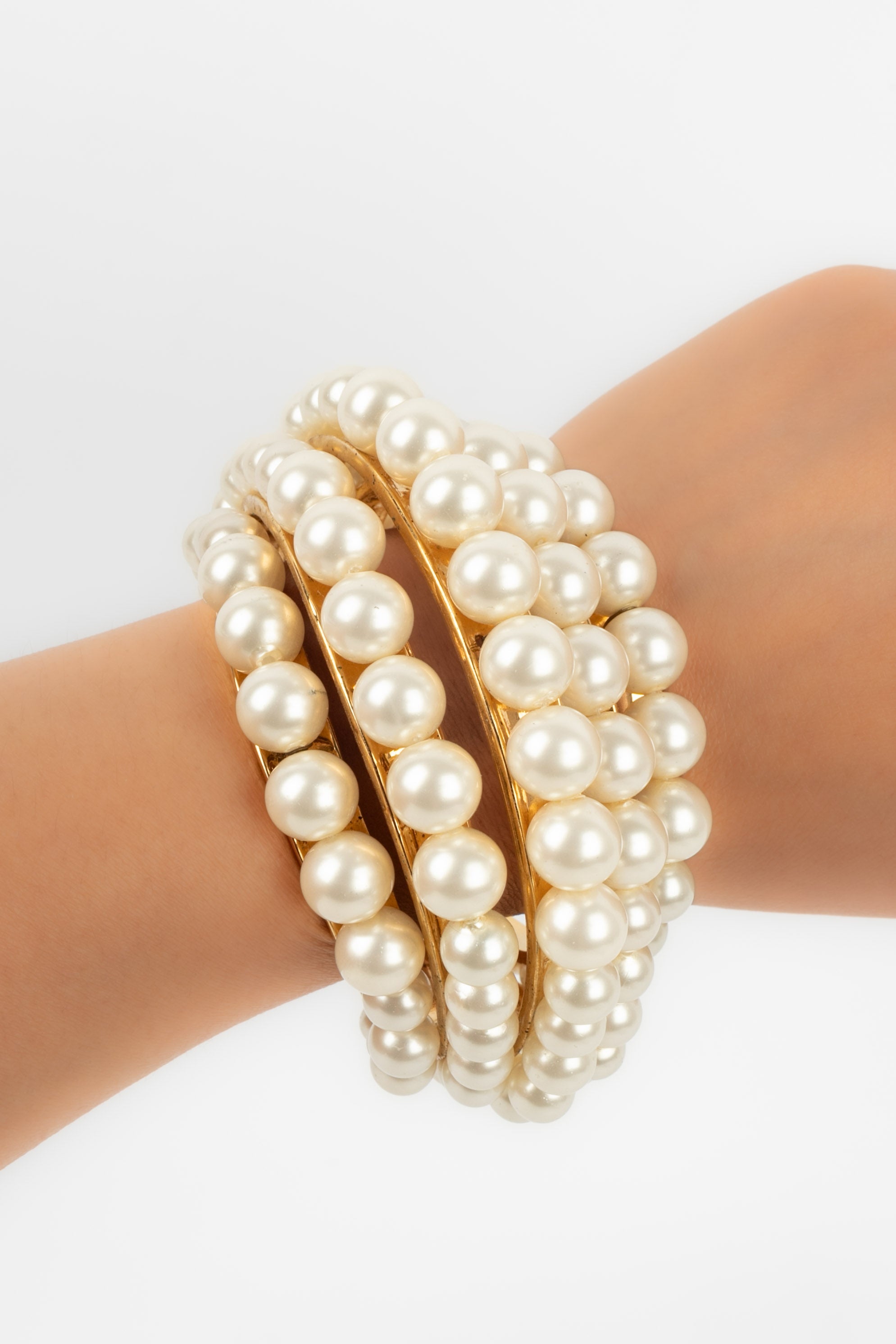 Bracelet manchette de perles nacrÃƒÆ’Ã‚Â©es Chanel