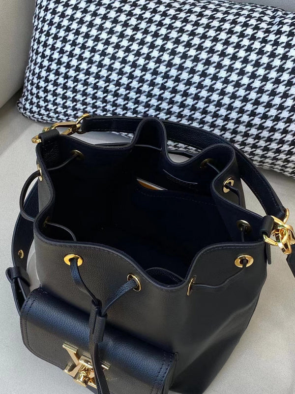 LOV2 Bags - Luxurious Bags  1452
