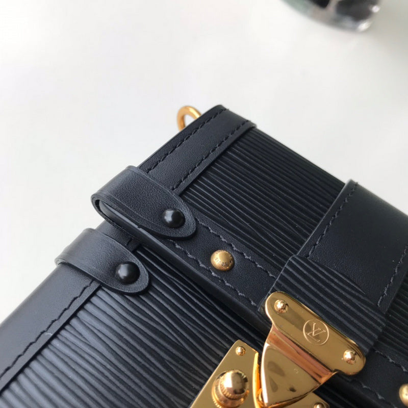 LOV2 Bags - Luxurious Bags  1610