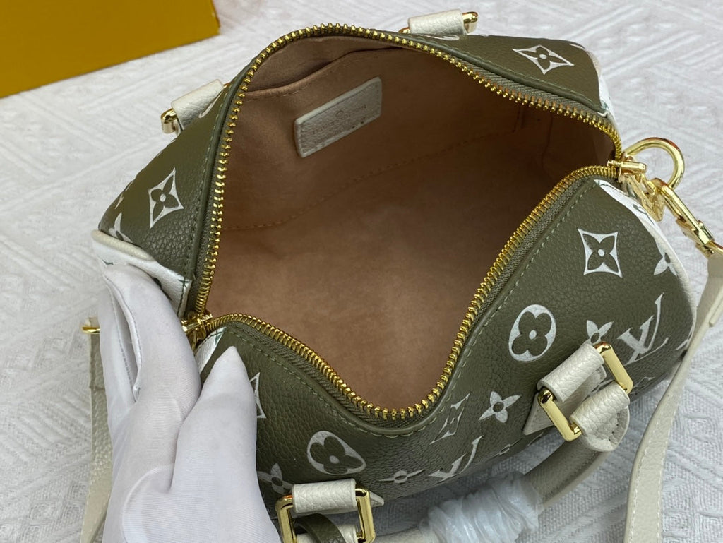 EN - Luxury Bags LUV 778