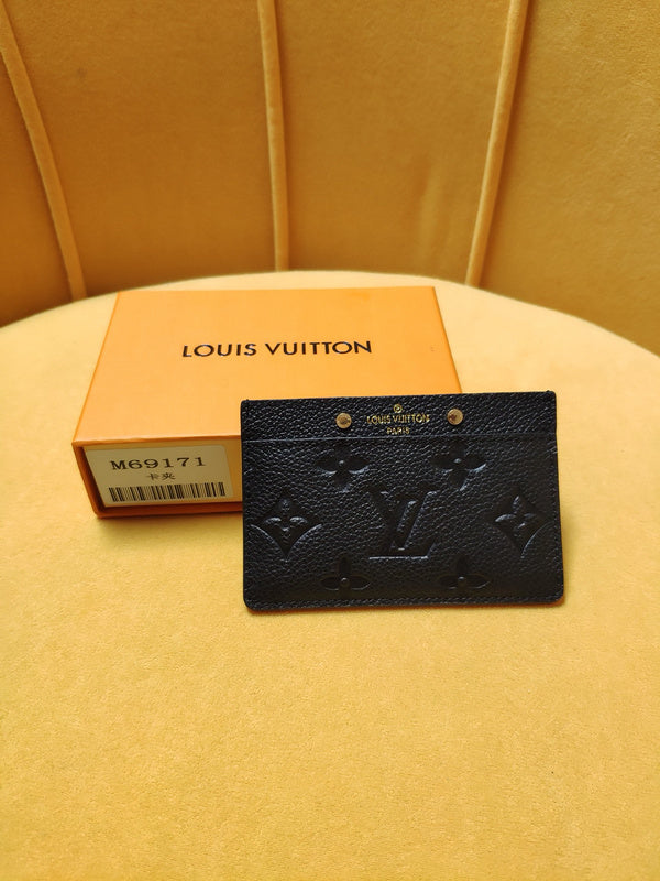 LOV2 Bags - Luxurious Bags  2166
