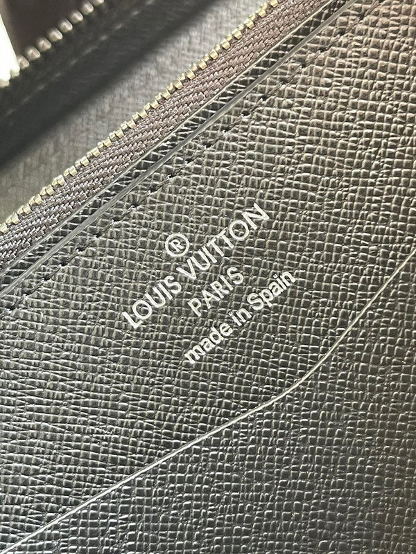 LOV2 Bags - Luxurious Bags  2412
