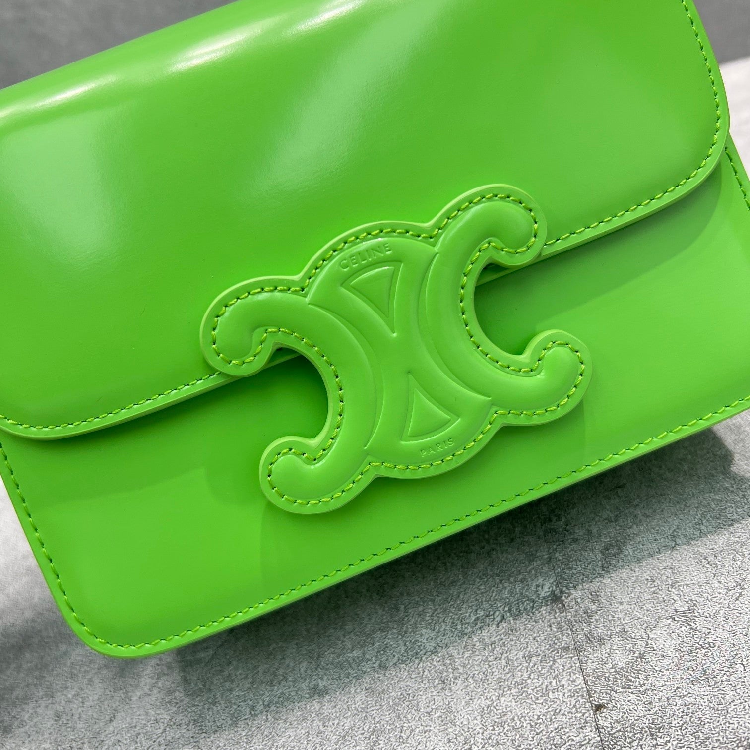 GLAMI Classique Cuir Triomphe Bag Green For Women 9in/22cm