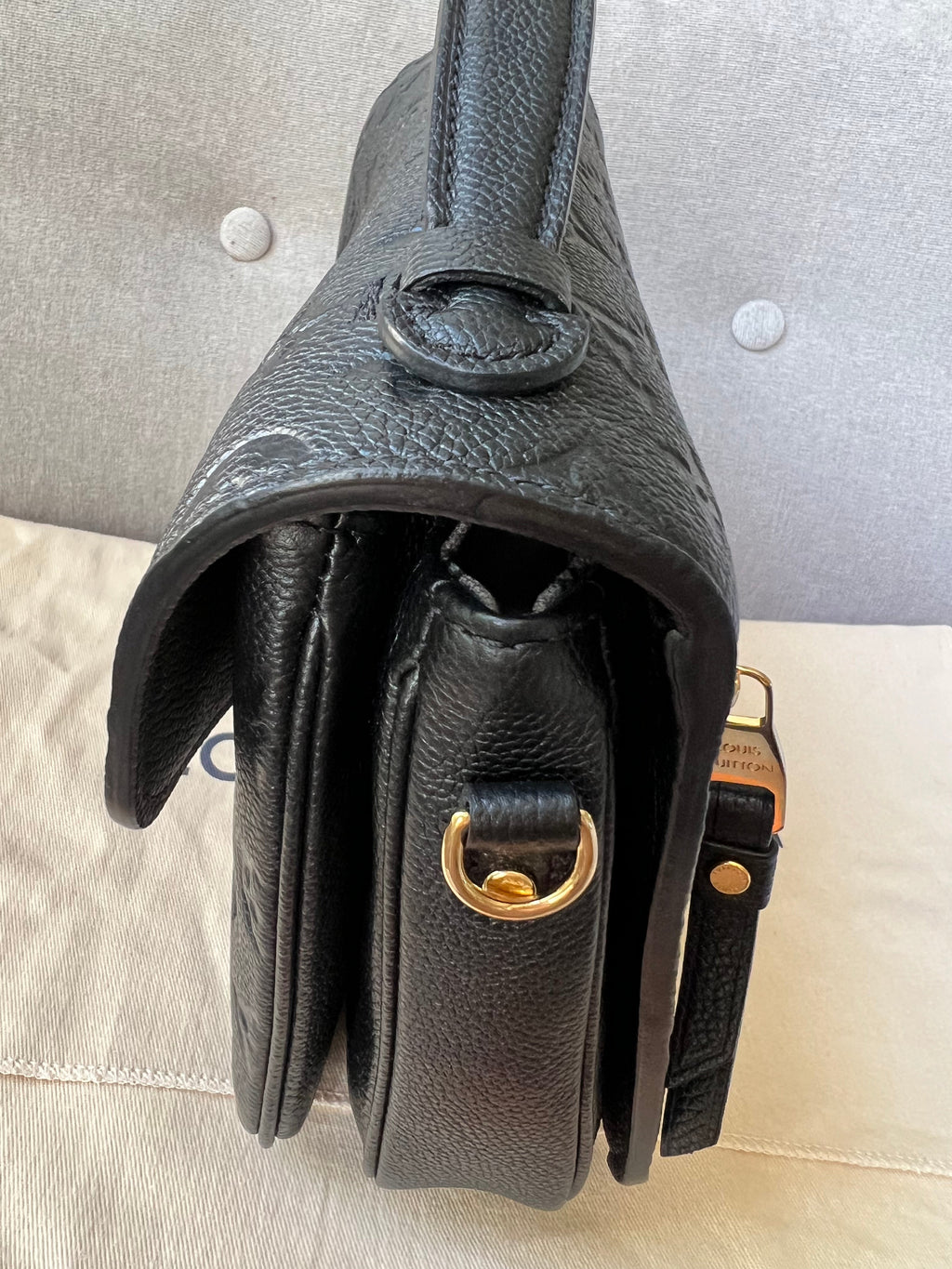 Louis Vuitton Pochette Metis Black Empreinte (RRP £2,110)