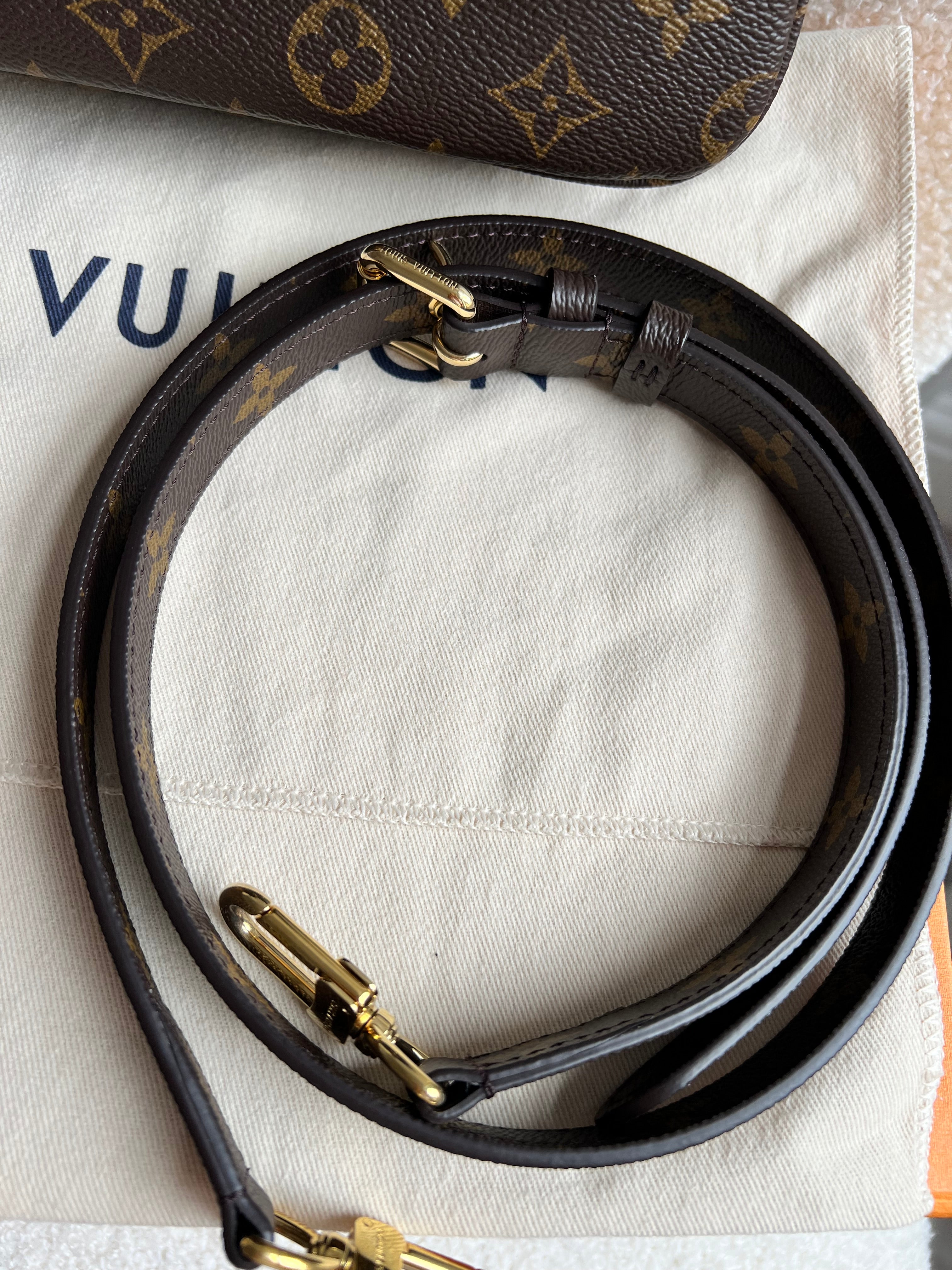 Louis Vuitton Pochette Metis Monogram (RRP £1,970)