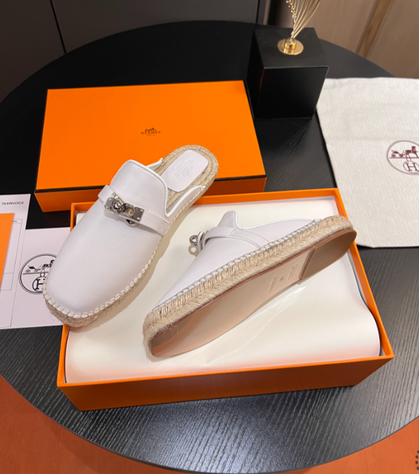 SAMC - HMS Women Shoes - 564