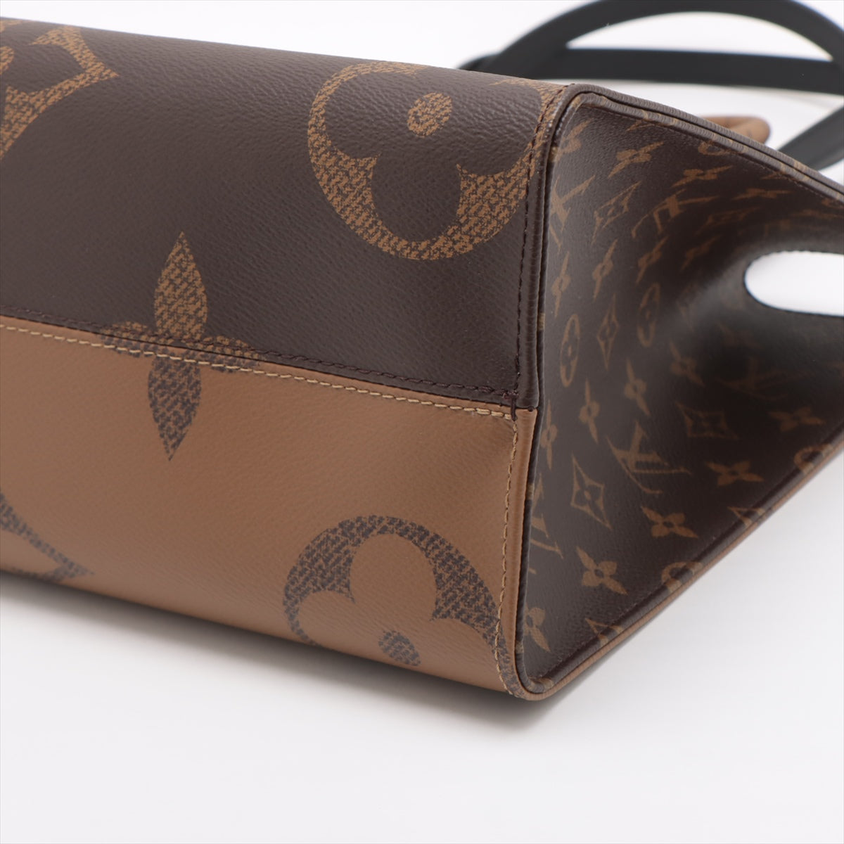 Louis Vuitton Giant Monogram Reverse onzago MM M45321
