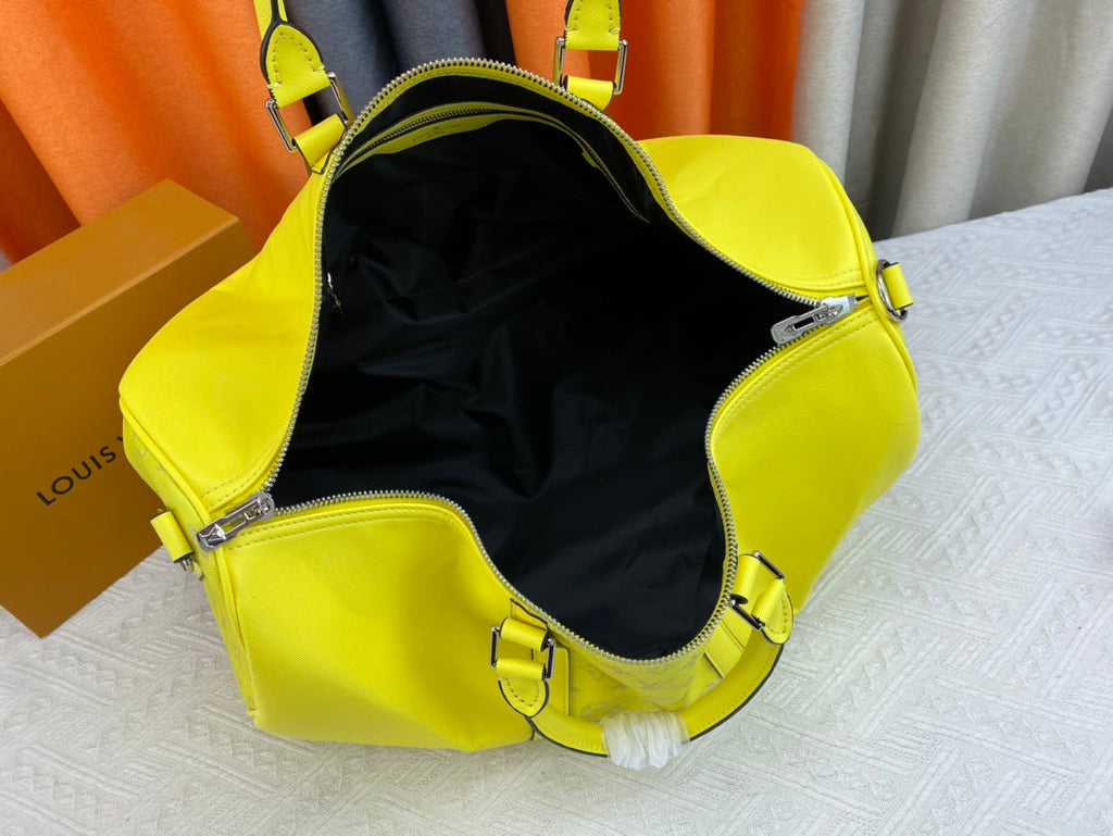 EN - New Arrival Bags LUV 670