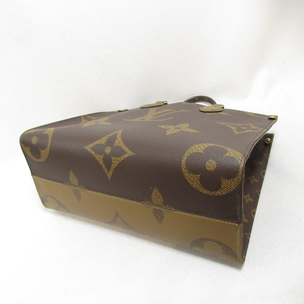 Louis Vuitton Louis Vuitton On The Go MM Tote Bag PVC Coated Canvas Monogram Giant  Brown M45321