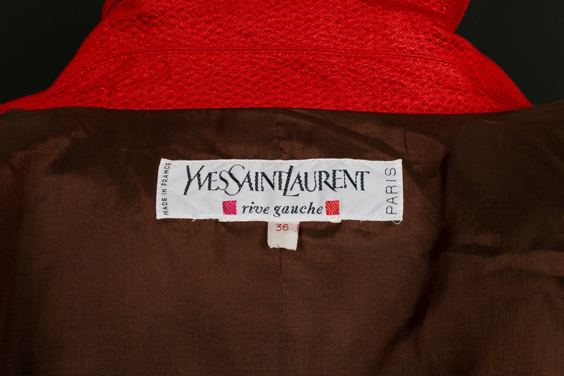 Manteau rouge Yves Saint Laurent