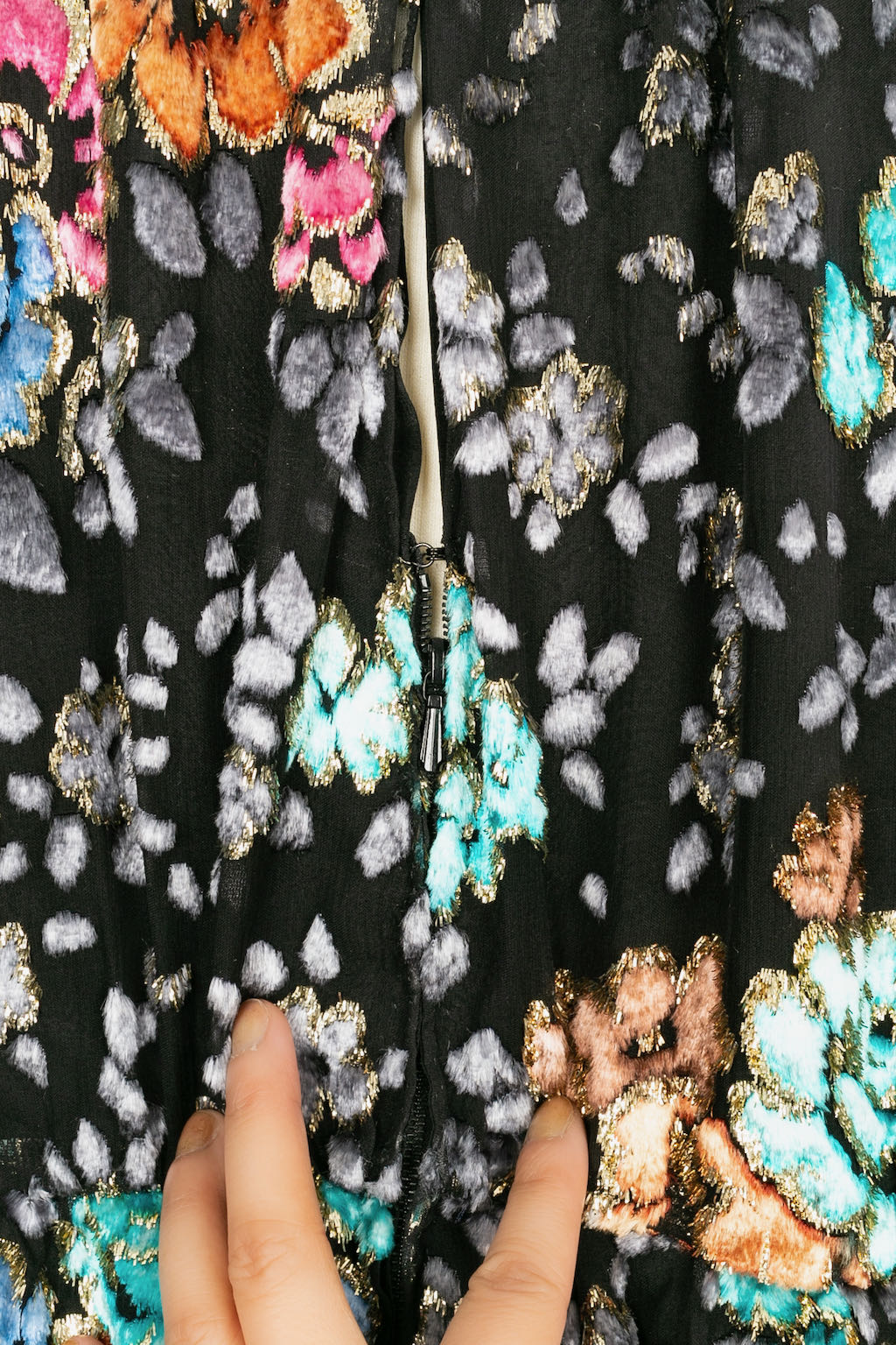 Robe en soie et velours 1980's