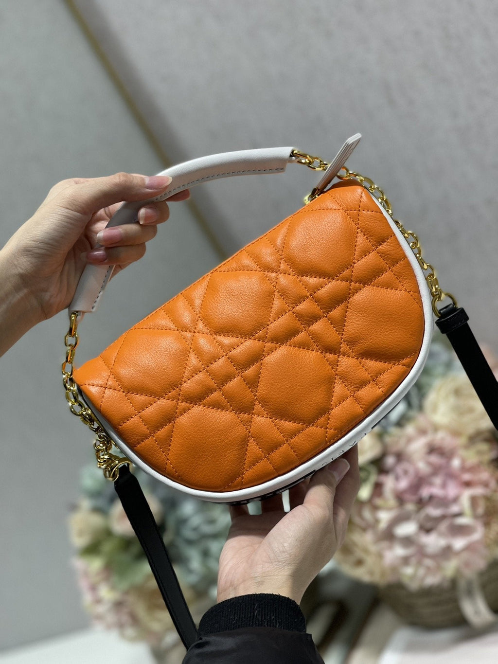 GLAMI Small Vibe Hobo Bag GlamIuoresGLAMInt Orange Macrocannage, Orange Handbags, Crossbody Bags, 20cm CD M7200ODDO_M057