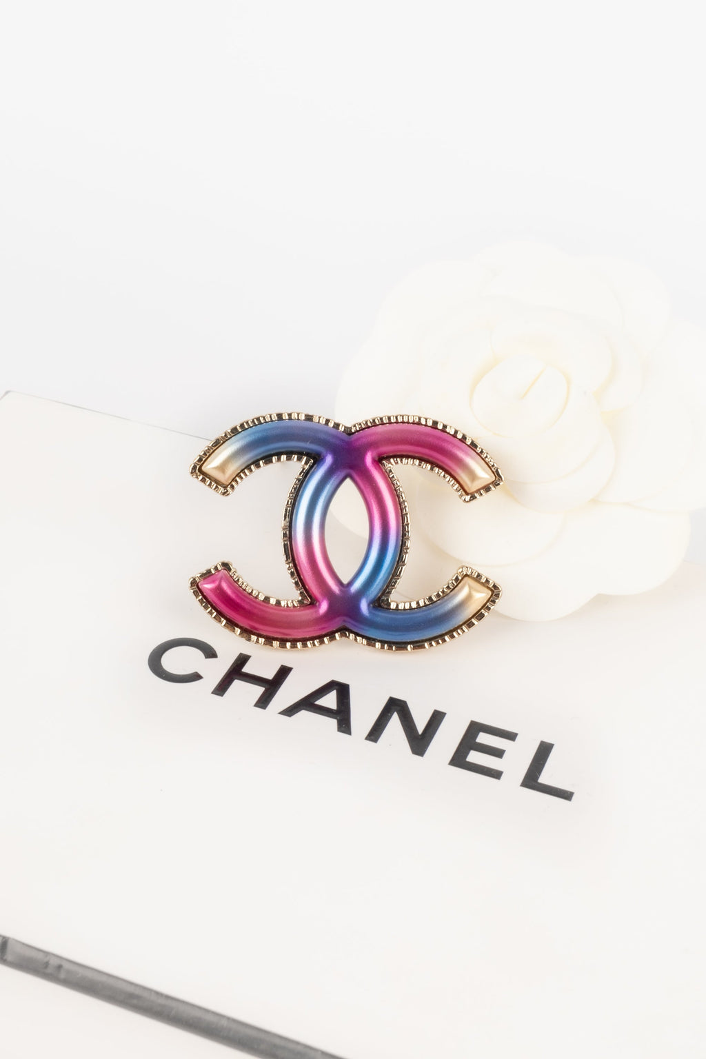 Broche cc Chanel 2017