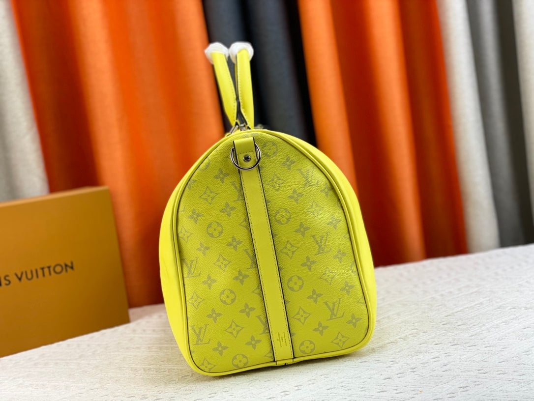 EN - New Arrival Bags LUV 670
