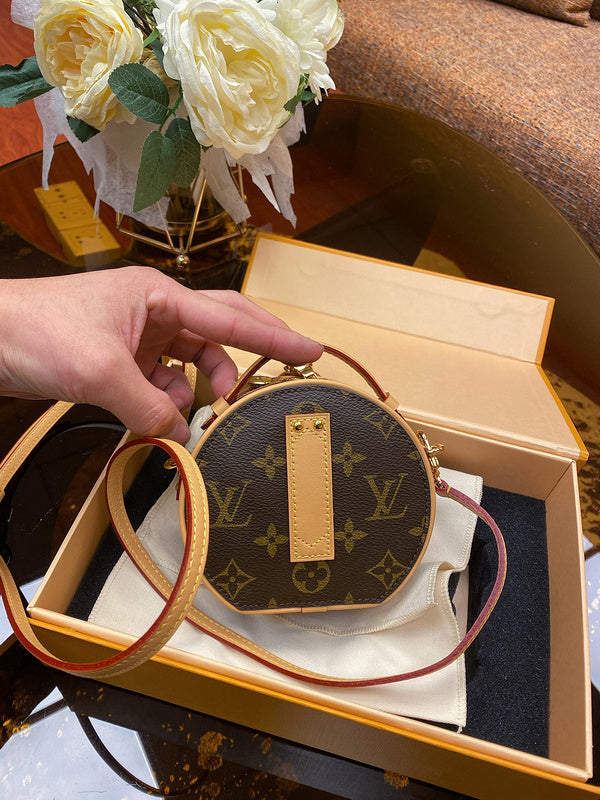 LOV2 Bags - Luxurious Bags  2634