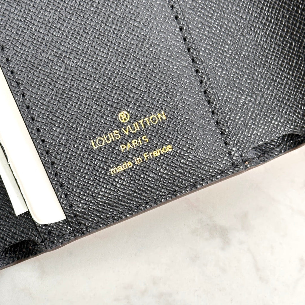 EN - New Arrival Wallet LUV 137