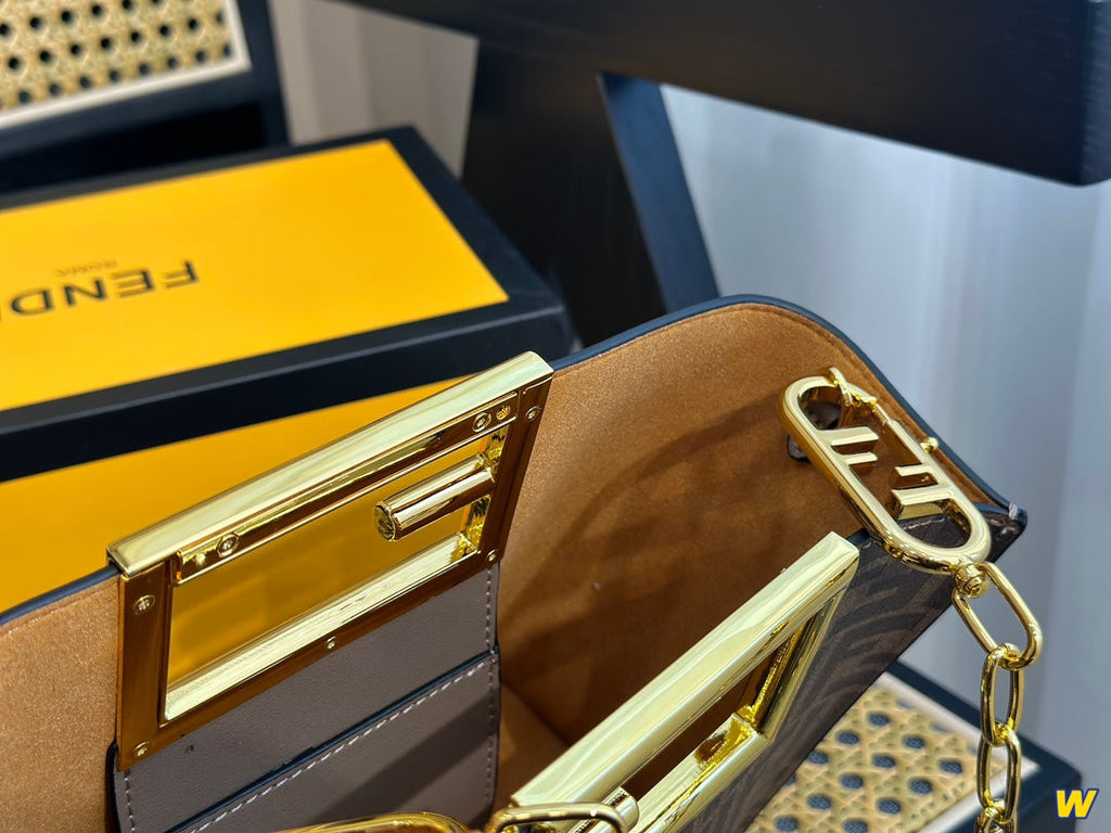 EN - Luxury Bags FEI 291