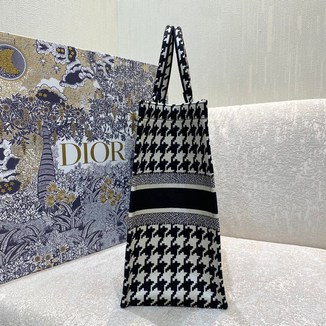 GLAMI Large Book Tote Black Houndstooth Embroidery, Black/White, For Women WomenÃ¢â‚¬â„¢s Handbags, Shoulder Bags, 42cm CD