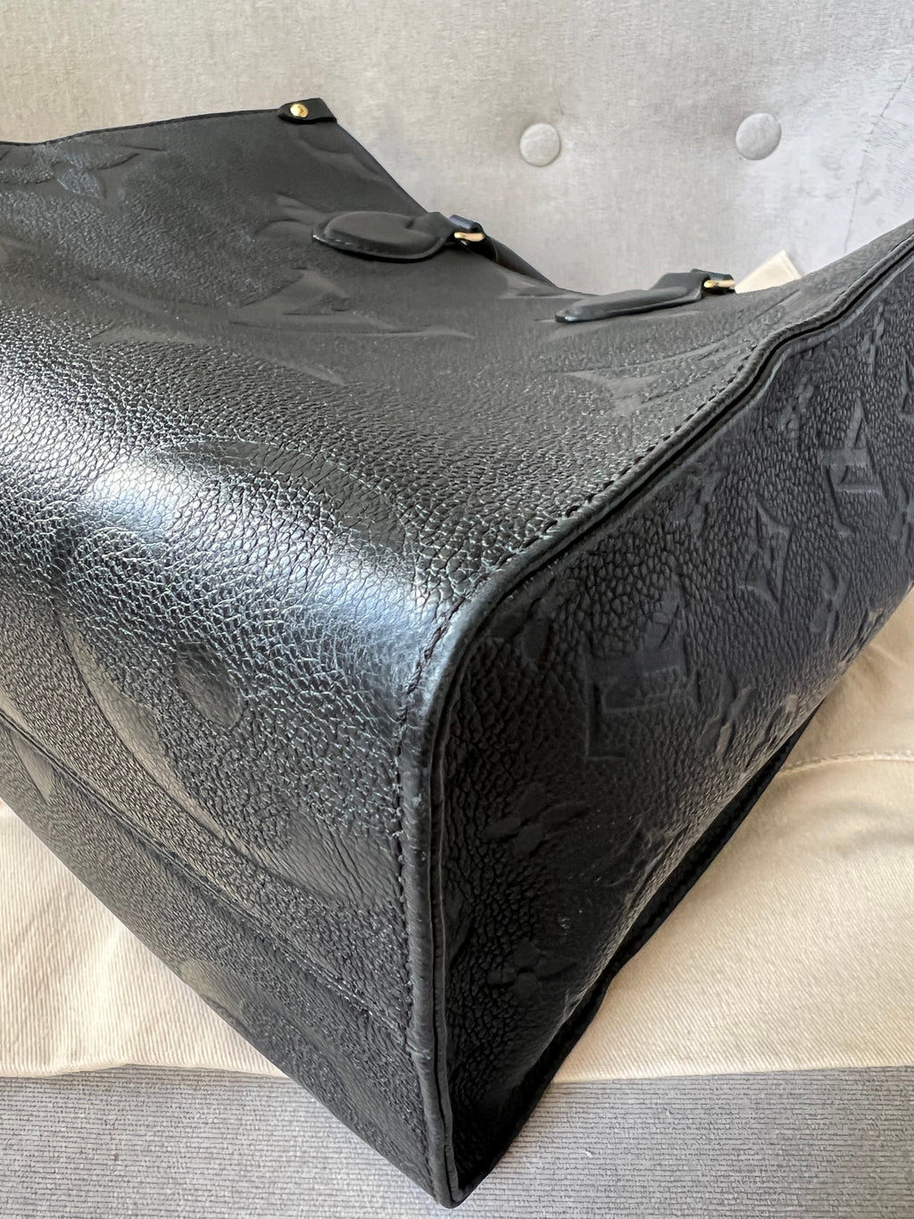 Louis Vuitton On the Go MM Black Empreinte (RRP £2,450)