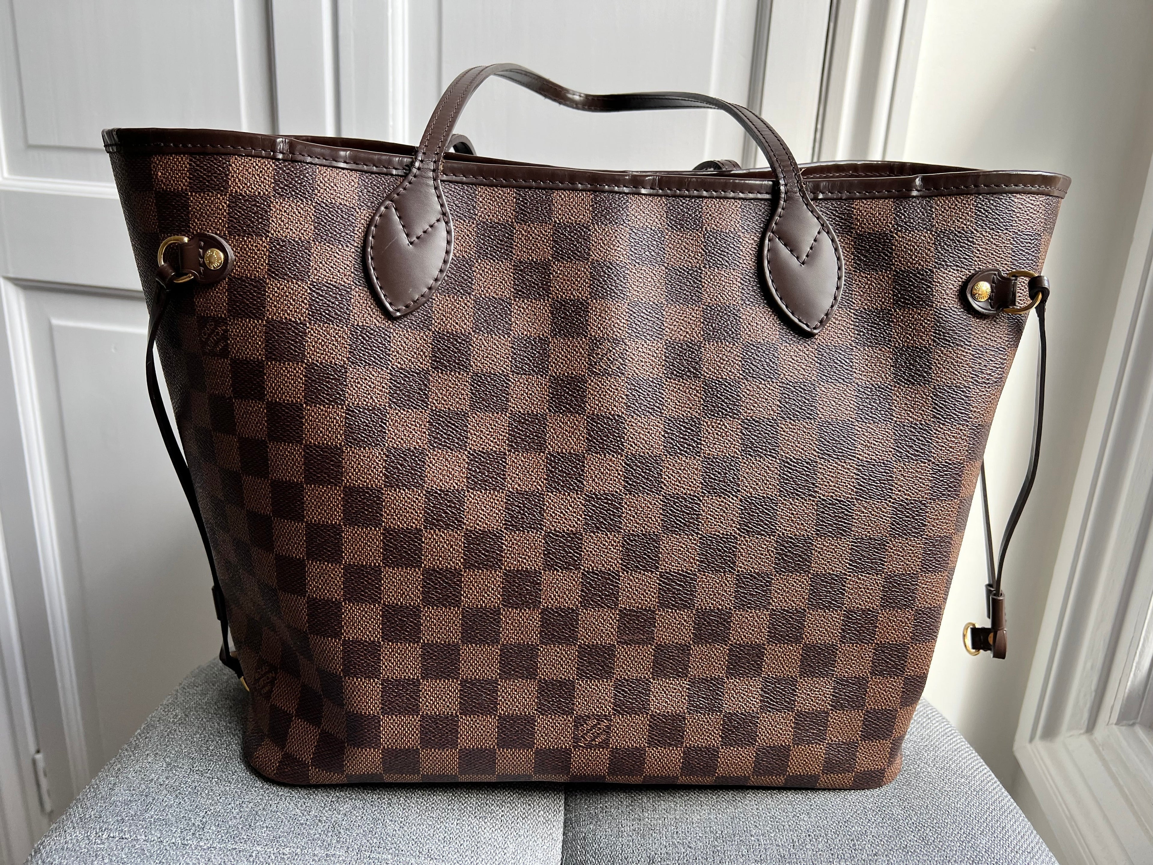 Louis Vuitton Neverfull MM Damier Ebene Cherry Interior (RRP £1,410)