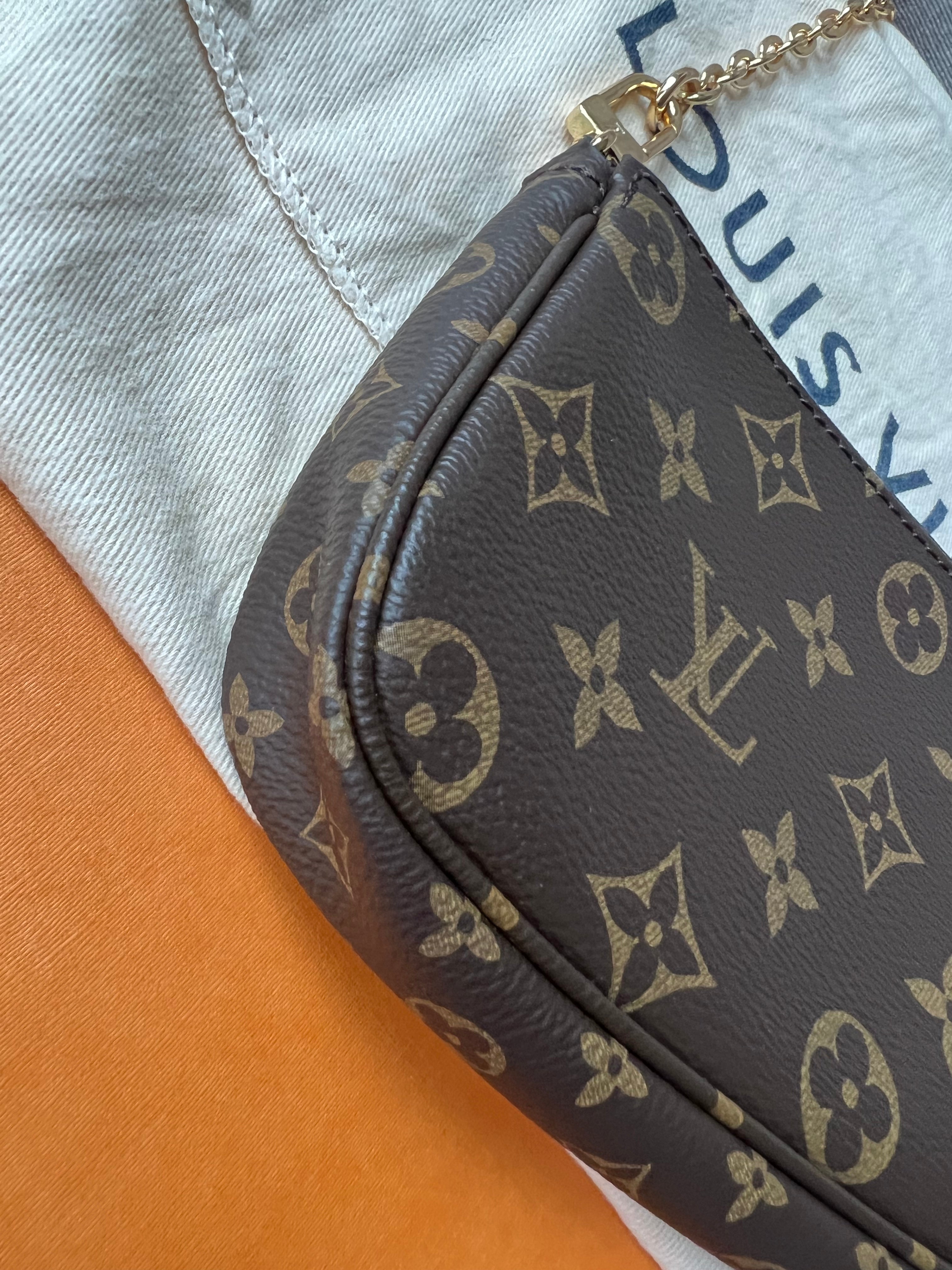 Louis Vuitton Multi Pochette Accessoires Rose Chiaro (RRP £1970)