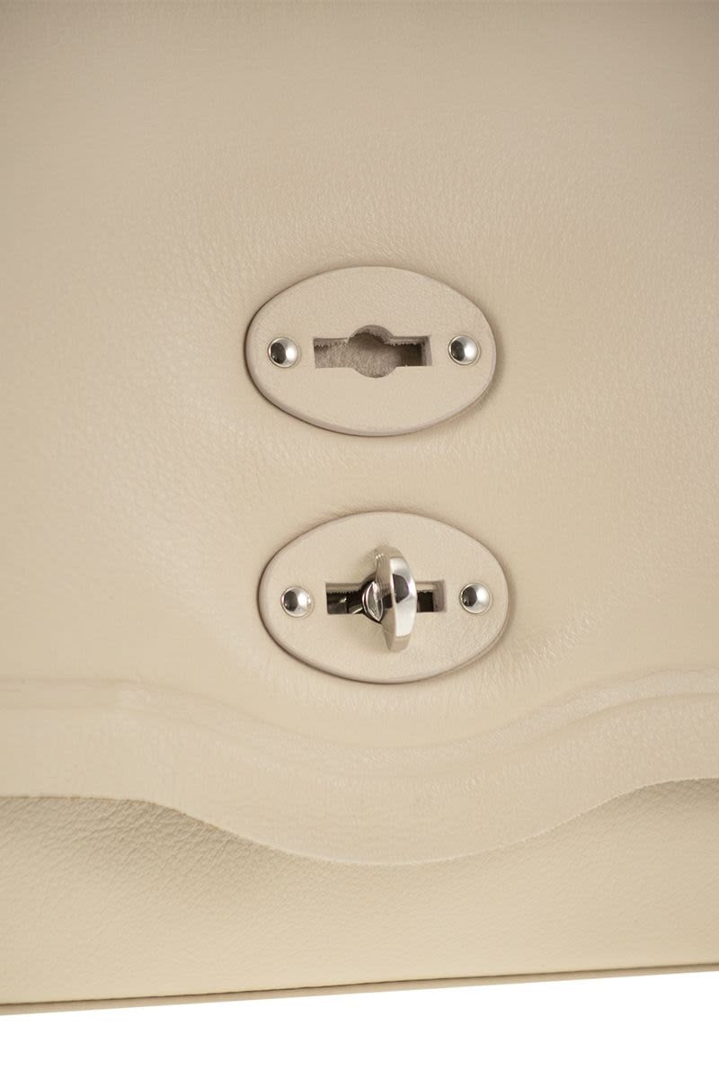 Postina Piuma Pillow Small Bag