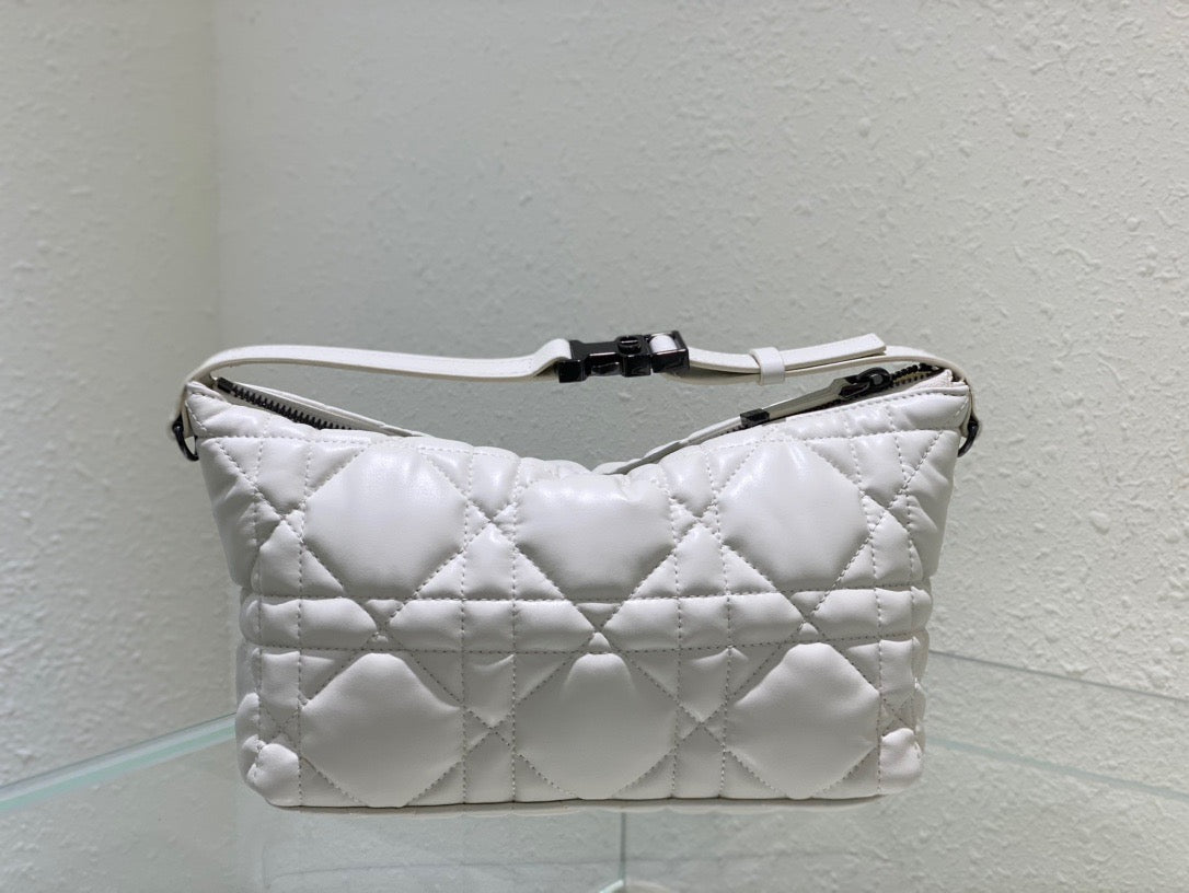 GLAMI MeGLAMIum DYORTravel Nomad Pouch White, For Women, WomenÃ¢â‚¬â„¢s Handbags 8.5in/22cm CD S5554BMIG_M030