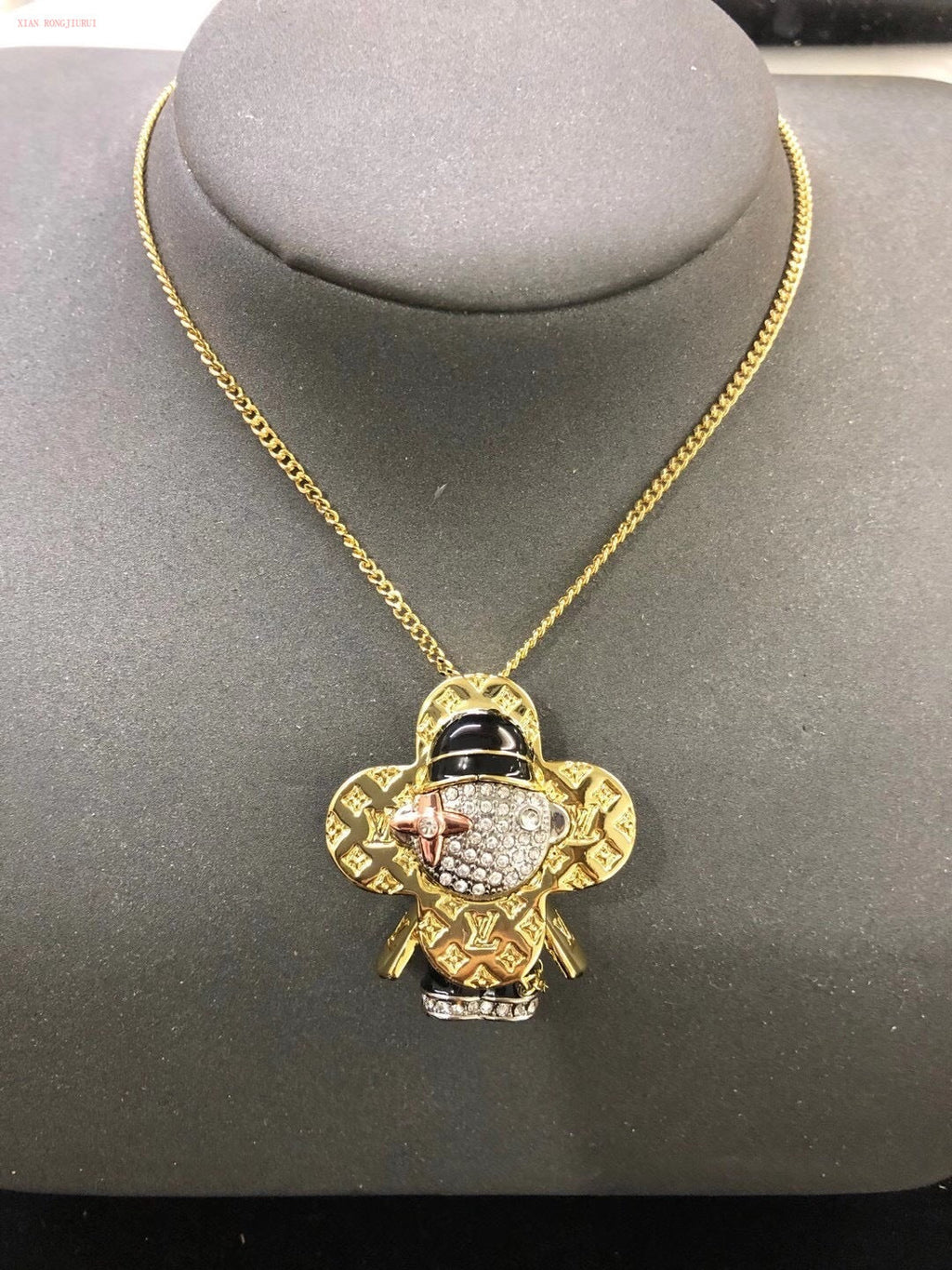 EN - Lux Necklace LUV032