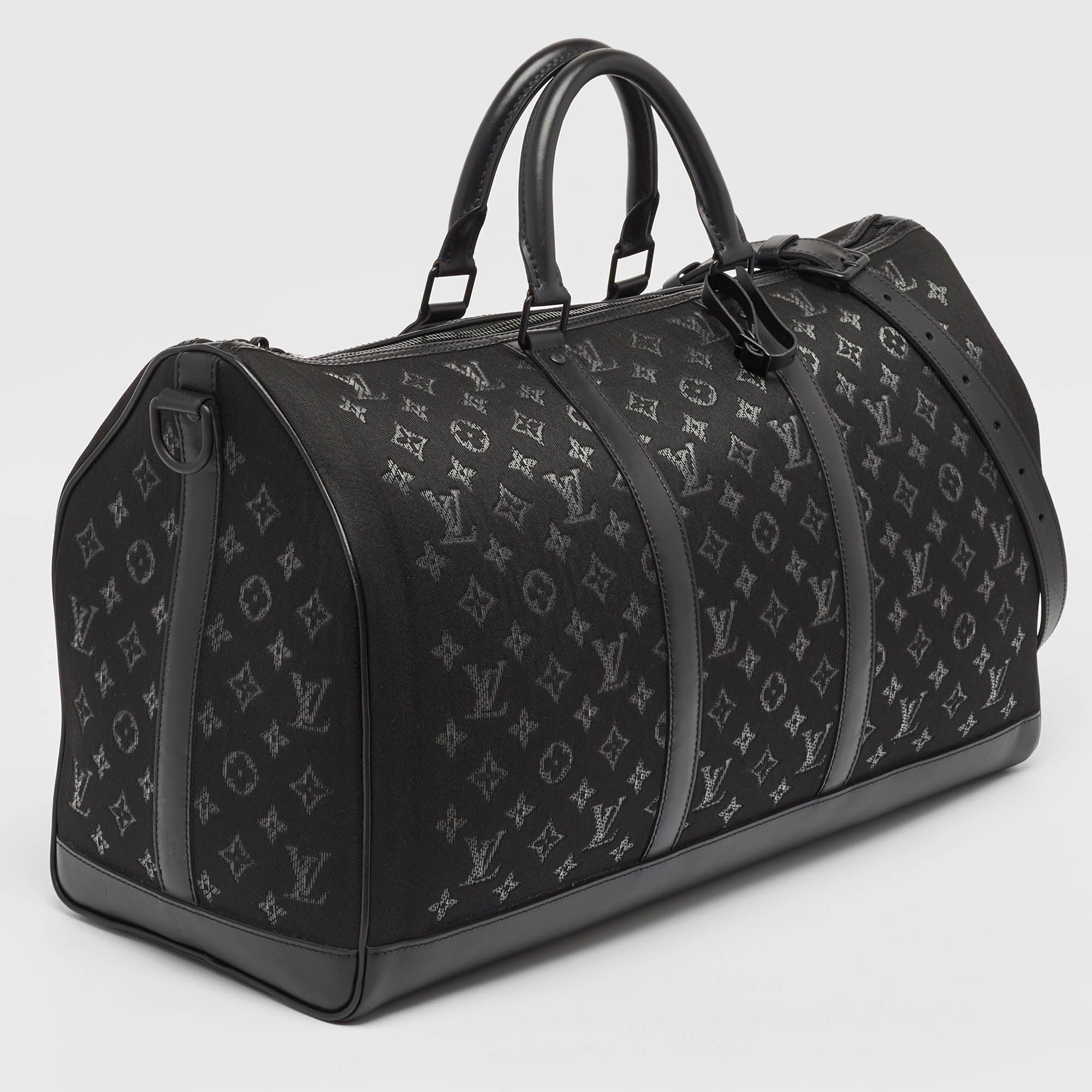 Louis Vuitton Monogram Light Up Keepall Bandouliere 50 Bag..