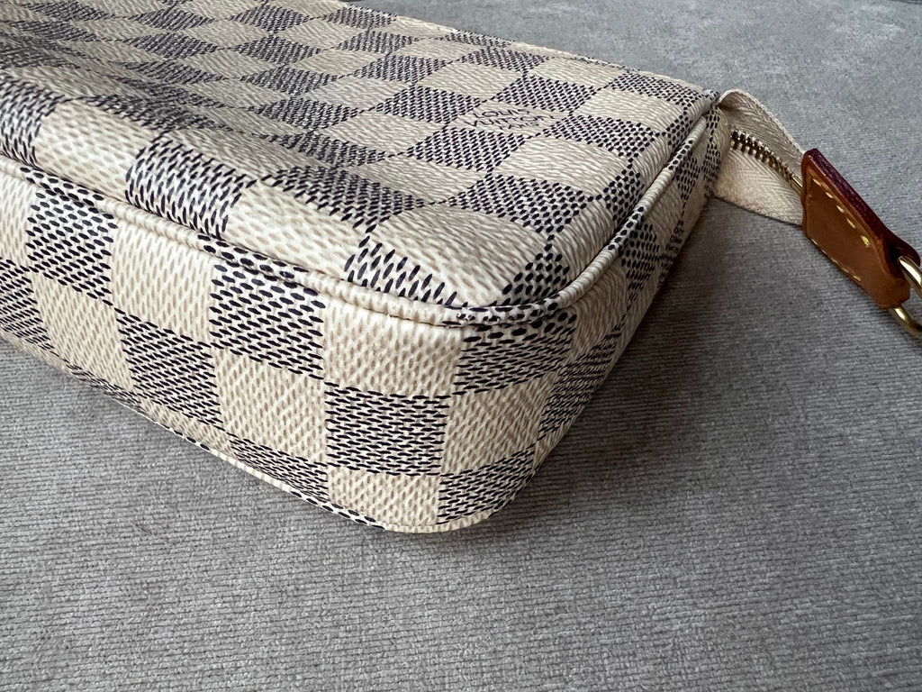 Louis Vuitton Pochette Accessoires Damier Azur (no strap)