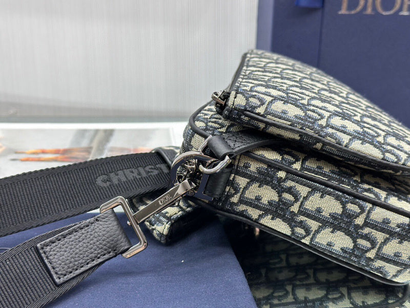 ELE - Dir Bags - 594