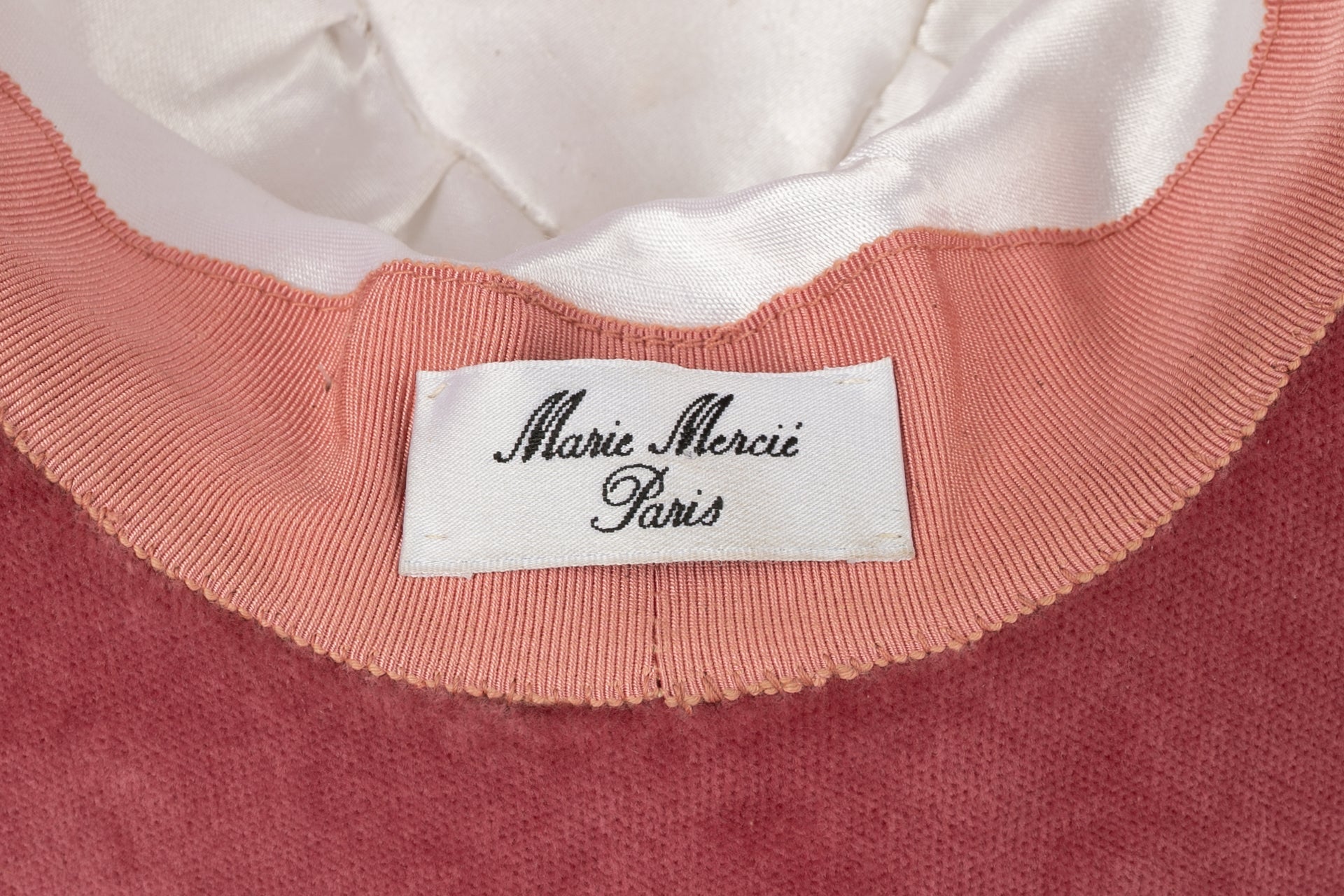 Imposant chapeau en velours rose Marie MerciÃƒÆ’Ã‚Â©