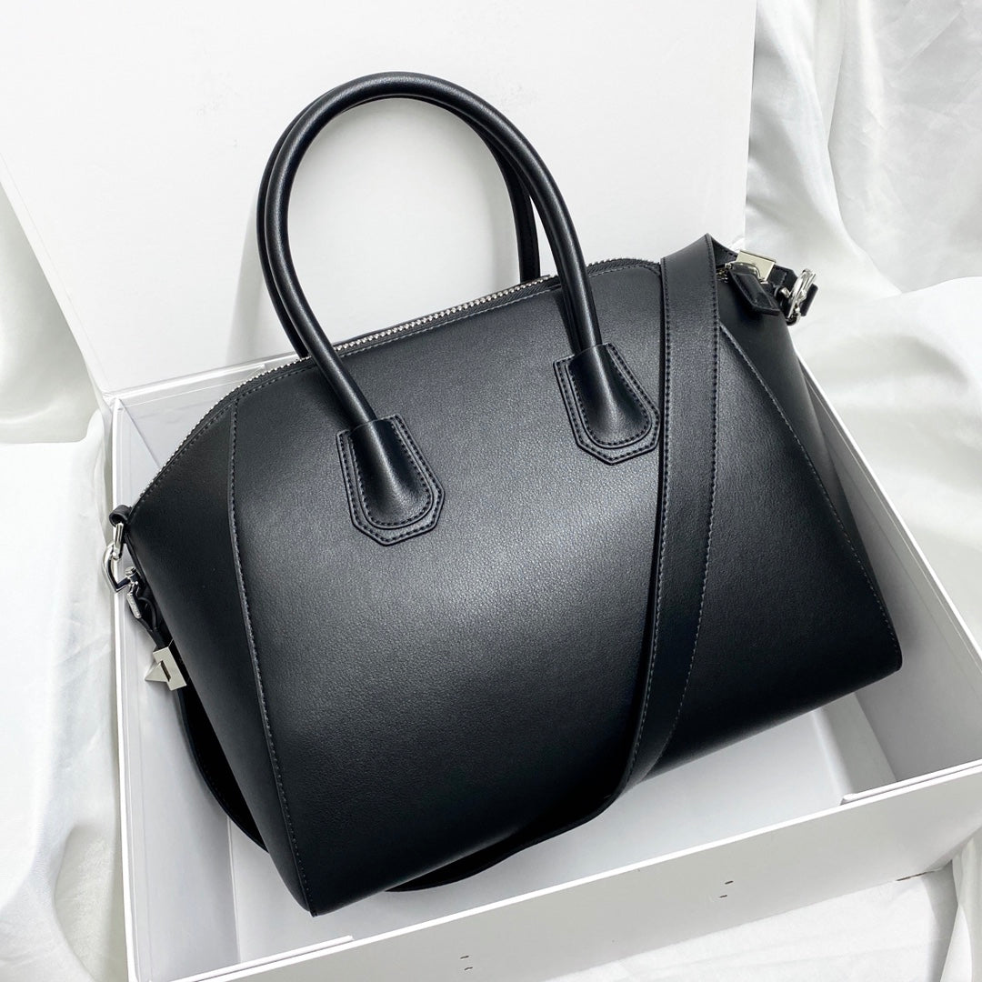 gv Antigona Bag Black For Women, Handbags, Shoulder Bags 13in/33cm GVCÃ‚Â 