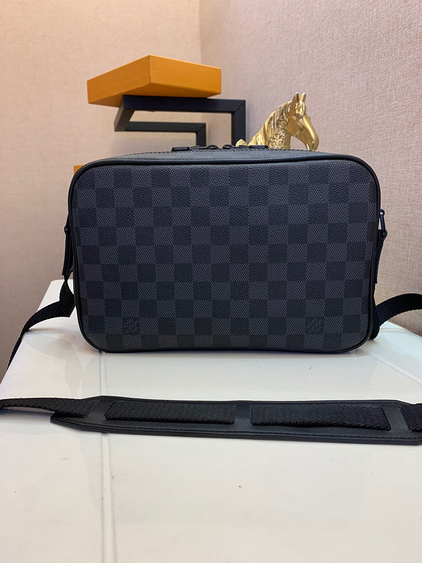 LOV2 Bags - Luxurious Bags  1685