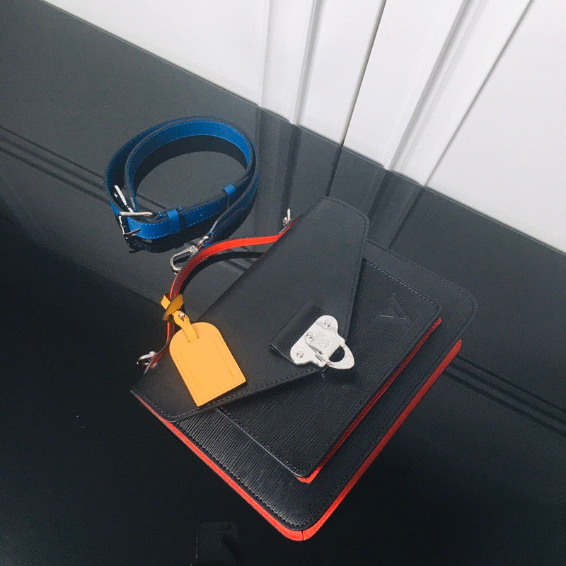 LOV2 Bags - Luxurious Bags  1840
