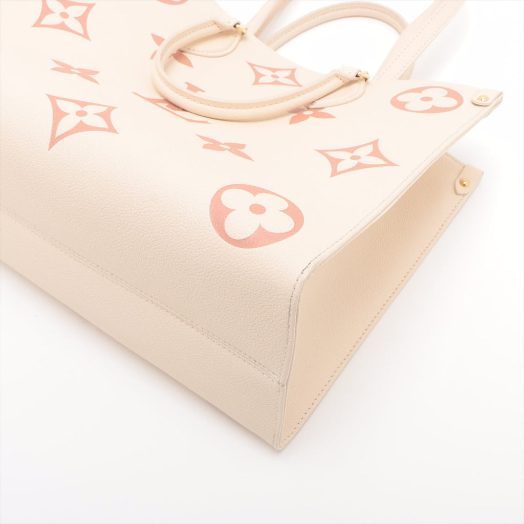 Louis Vuitton Monogram On The Go MM M21575