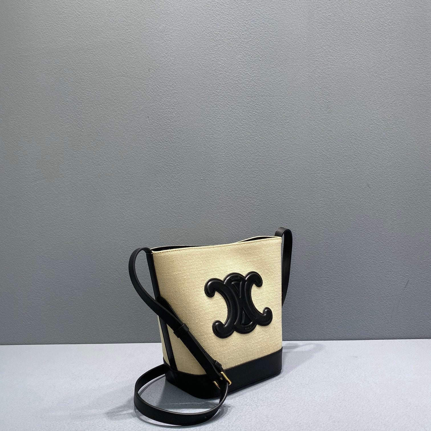 GLAMI Small Bucket Cuir Triomphe In Textile Beige/Black For Women 9in/22cm
