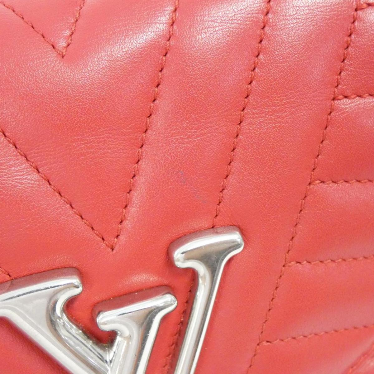 Louis Vuitton New Wave Chain Bag MM M51943